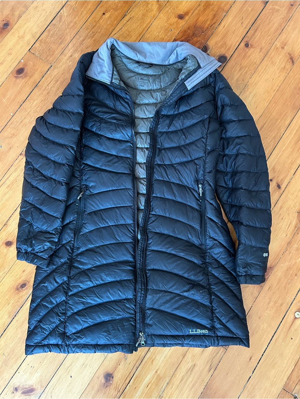 L.l bean Ultralight 850 Down coat puffer black small